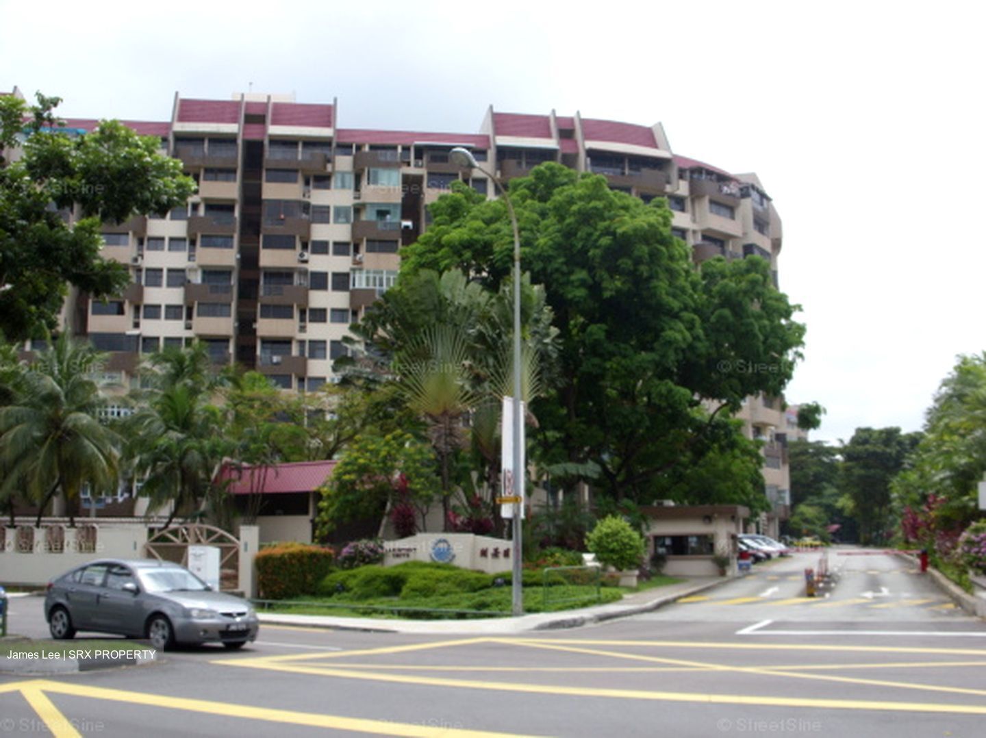 Lakepoint Condominium (D22), Condominium #558828401